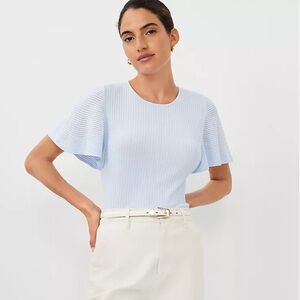 Ann Taylor Lightweight Flare Sleeve Sweater in Blue Wisp - Size Small